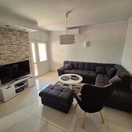 Holiday Home Begonja Привлака Екстер'єр фото