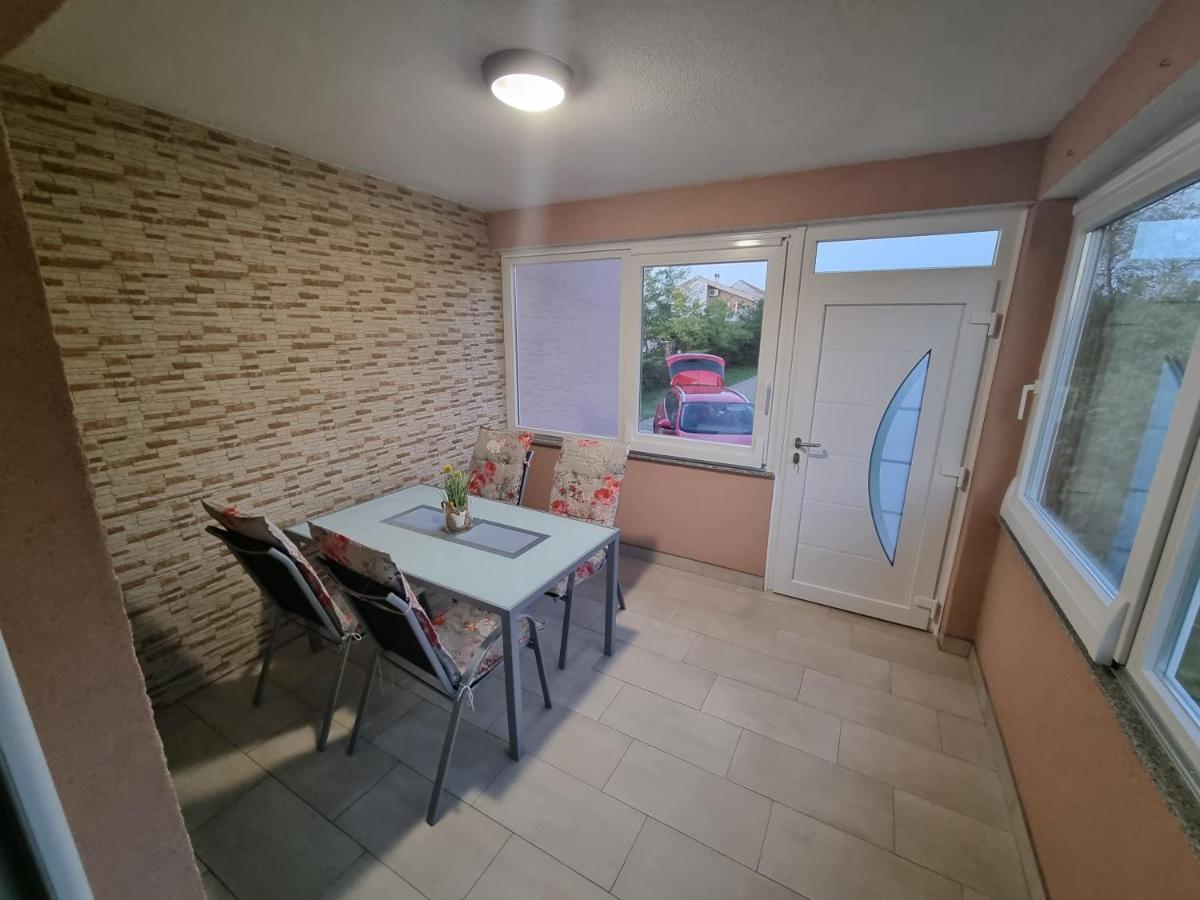 Holiday Home Begonja Привлака Екстер'єр фото
