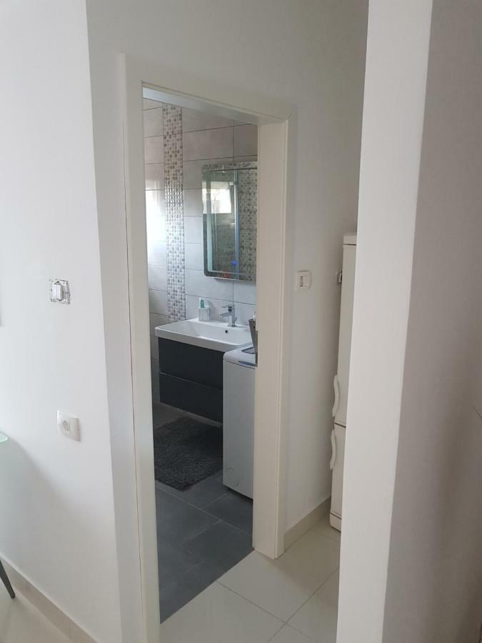 Holiday Home Begonja Привлака Екстер'єр фото