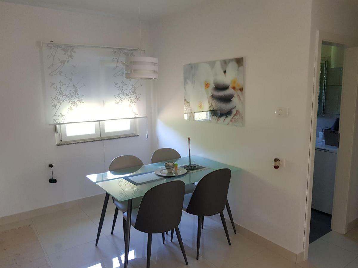Holiday Home Begonja Привлака Екстер'єр фото